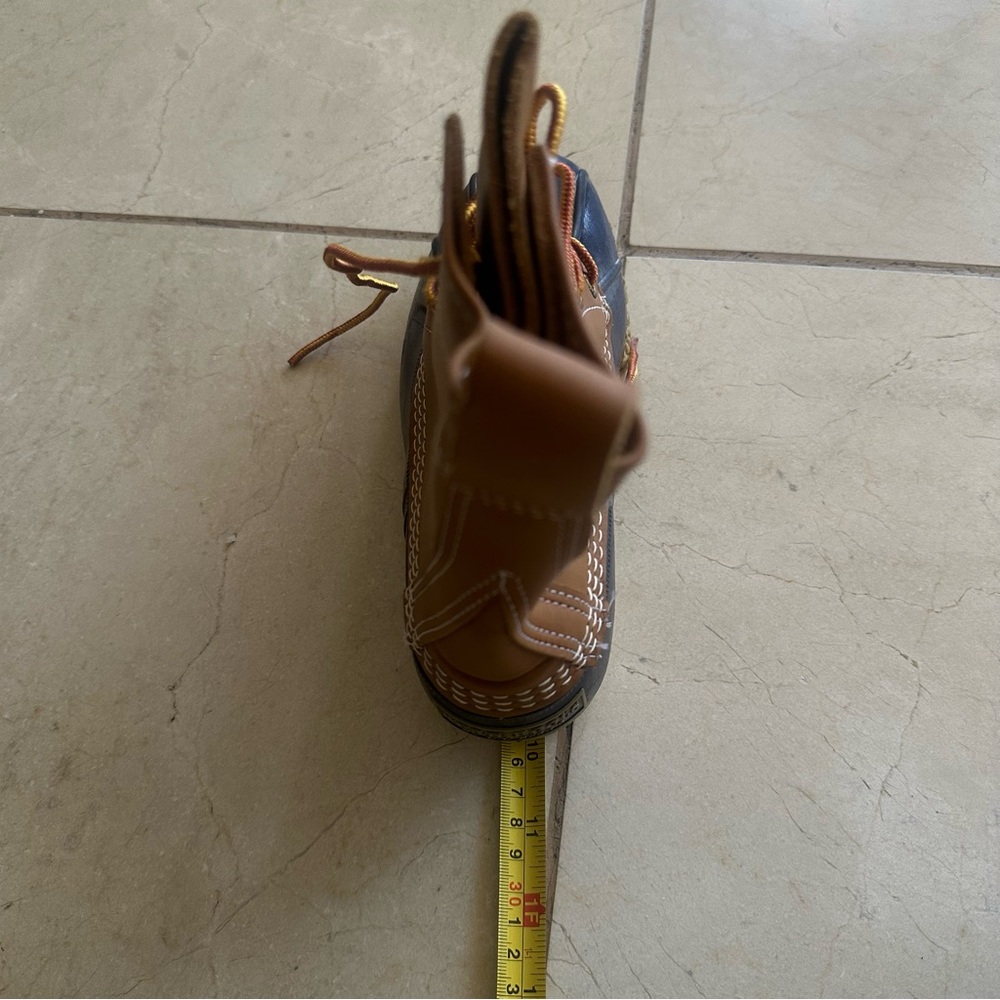 L. L. Bean women’s NEW weather proof duck boots size 6 - Picture 7 of 12